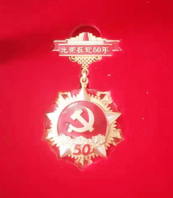 逃离金色的沙漠